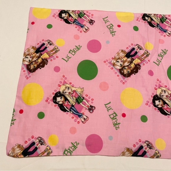 Lil Bratz Pillowcases Homemade 21” x 13” Pillow Cases Lot of 2 - Picture 10 of 16